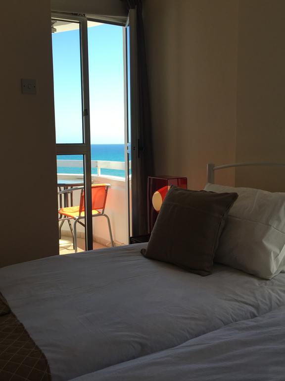 Alex Beach Apartment 51 Larnaca Luaran gambar