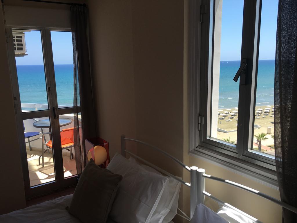 Alex Beach Apartment 51 Larnaca Luaran gambar