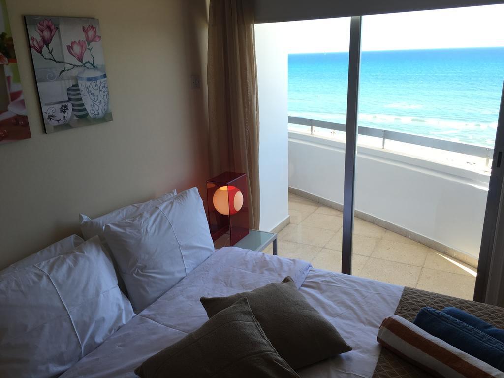 Alex Beach Apartment 51 Larnaca Luaran gambar